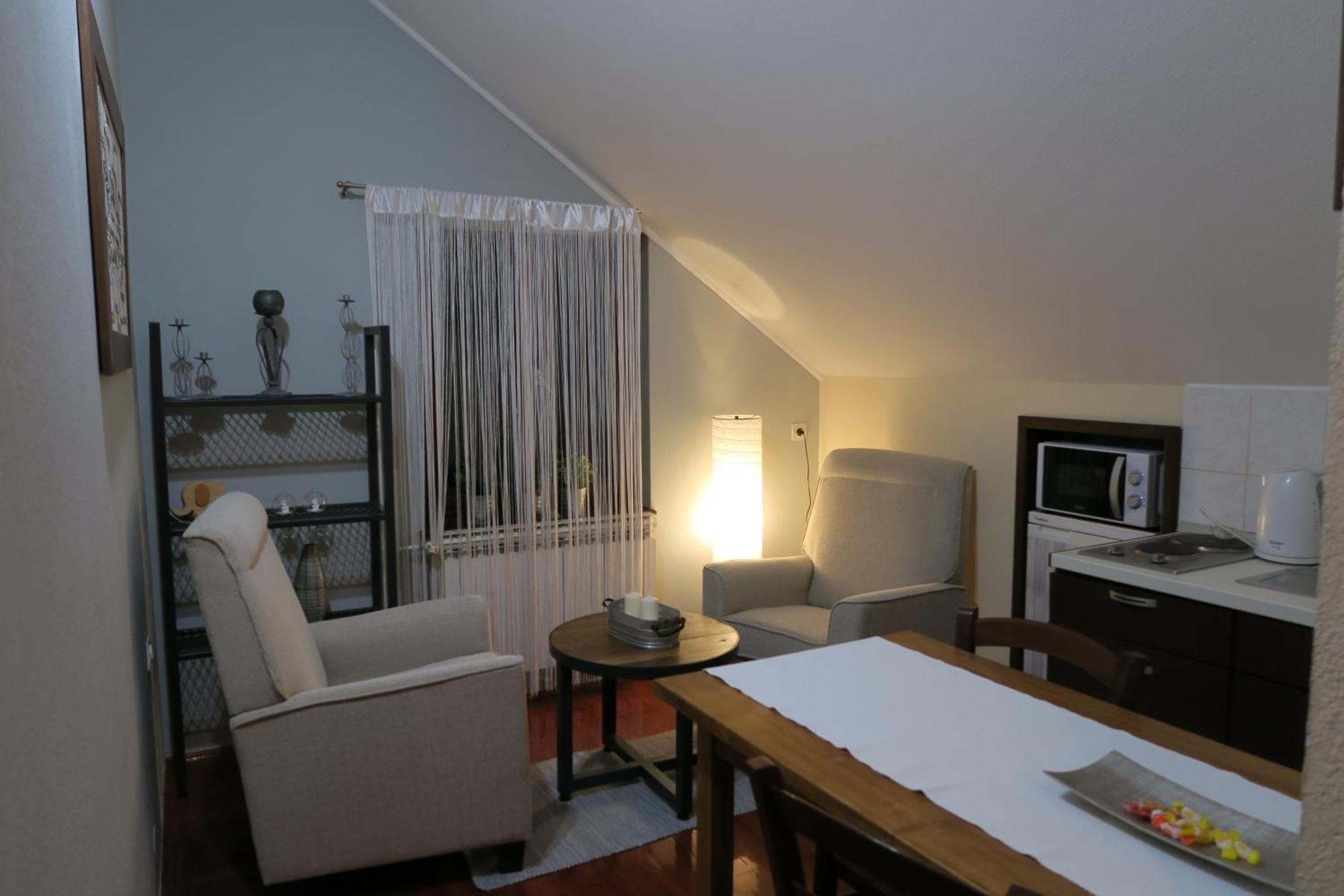 Apartments And Rooms Stefanac Slunj Ngoại thất bức ảnh