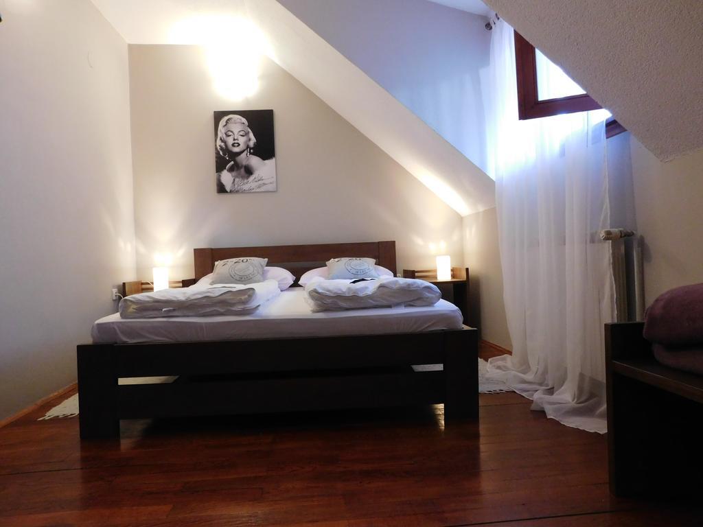 Apartments And Rooms Stefanac Slunj Ngoại thất bức ảnh