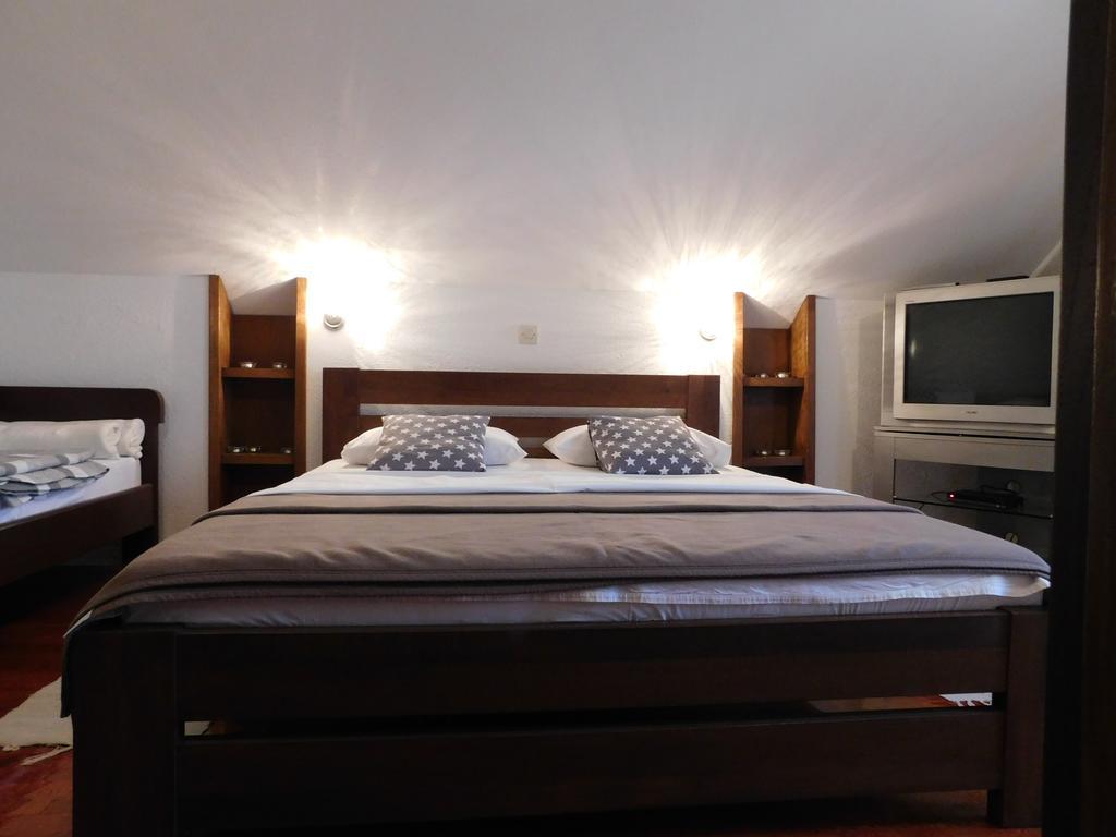 Apartments And Rooms Stefanac Slunj Ngoại thất bức ảnh
