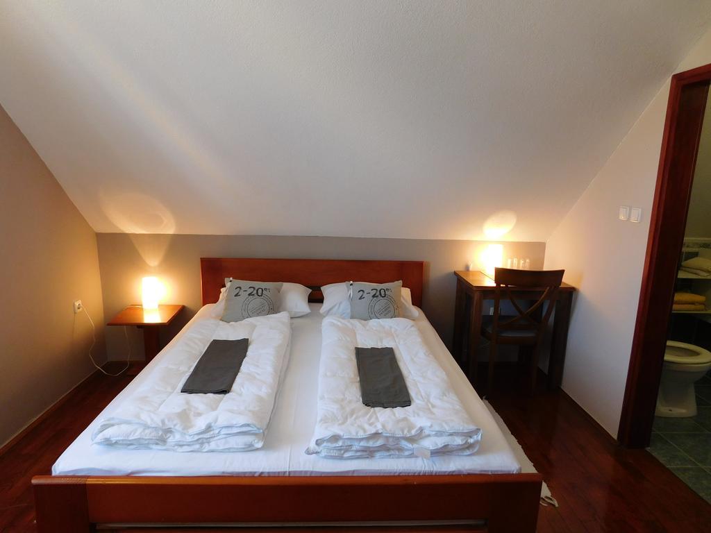 Apartments And Rooms Stefanac Slunj Ngoại thất bức ảnh
